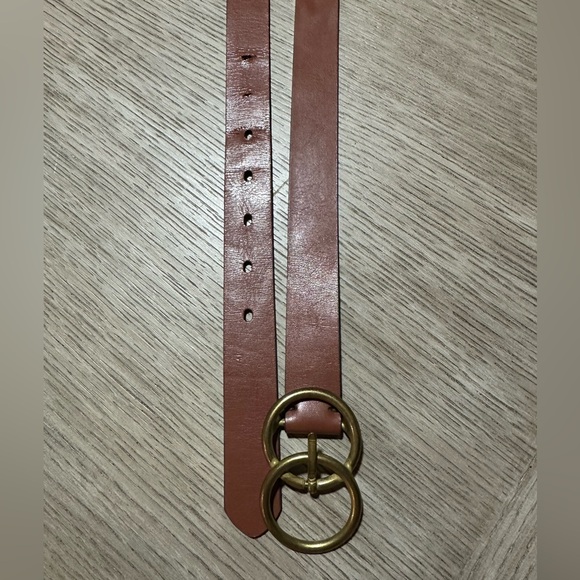 XS Banana Republic Brown Leather Belt with Gold Buckle - Picture 11 of 13